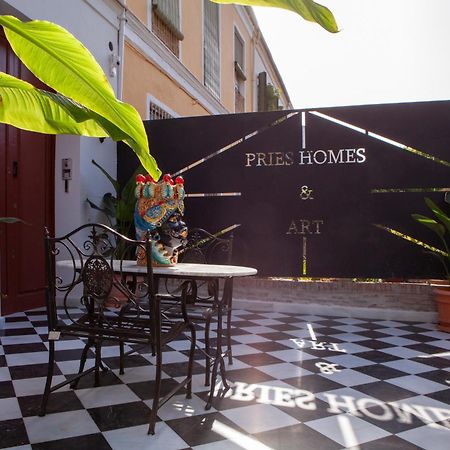 Pries Homes - Little Lotus Malaga Bagian luar foto