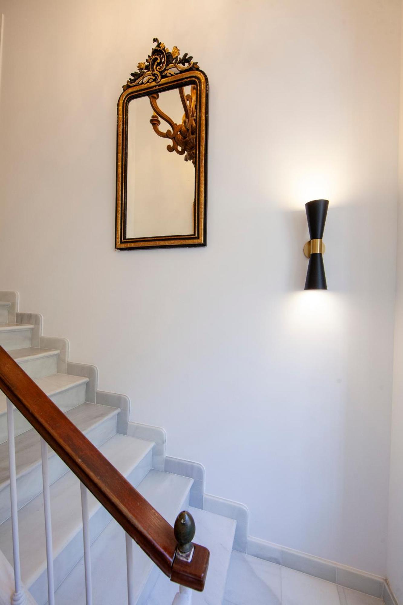Pries Homes - Little Lotus Malaga Bagian luar foto