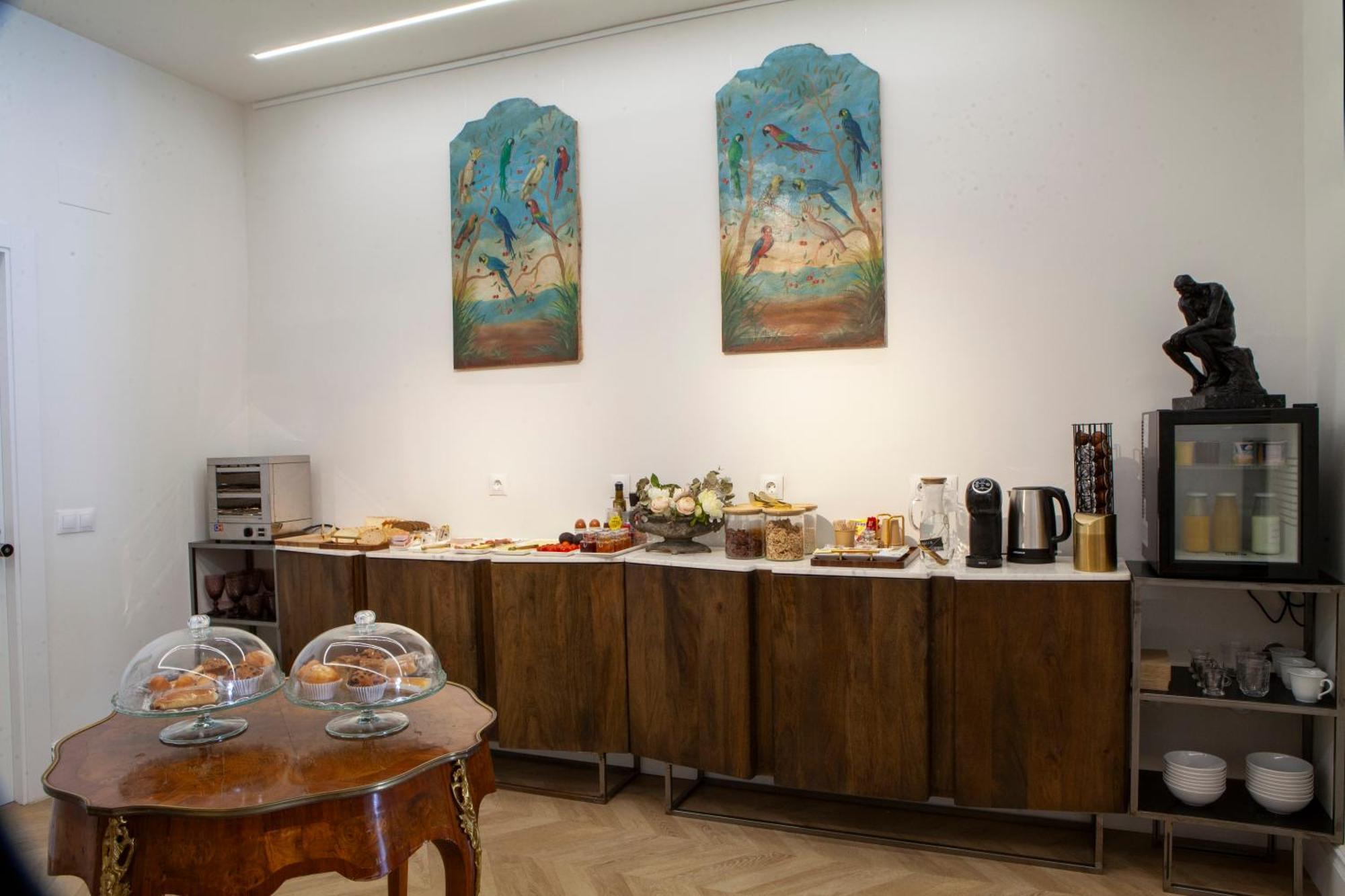 Pries Homes - Little Lotus Malaga Bagian luar foto