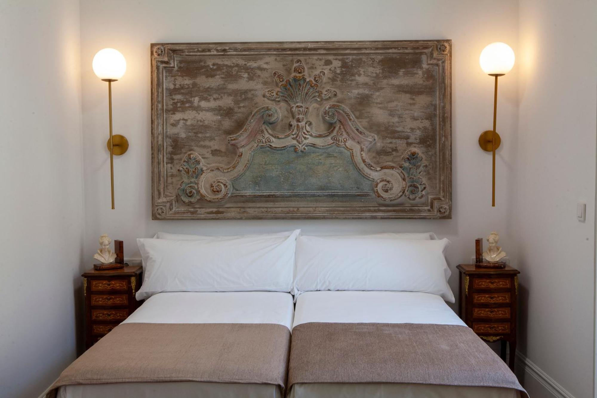 Pries Homes - Little Lotus Malaga Bagian luar foto