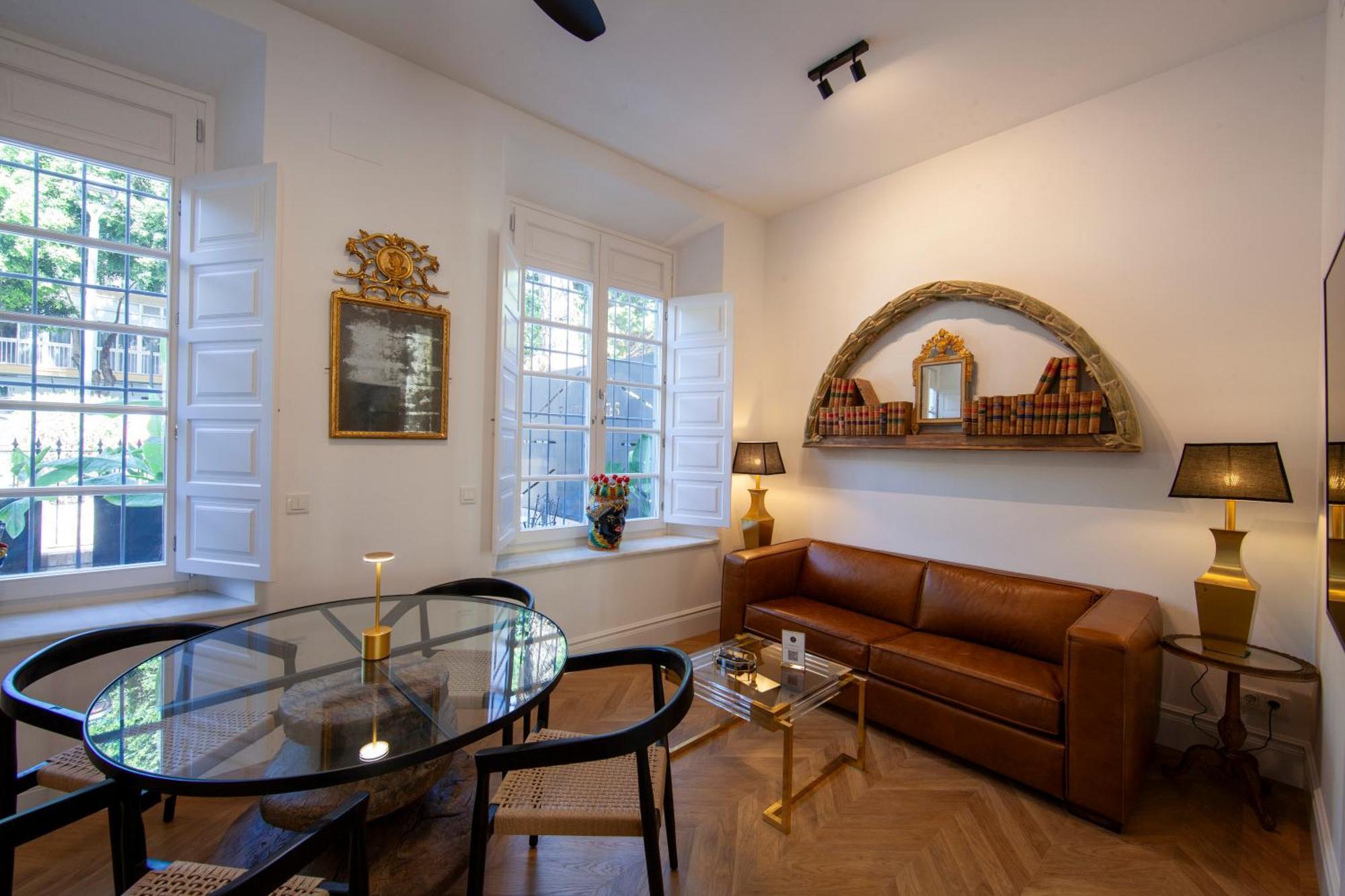 Pries Homes - Little Lotus Malaga Bagian luar foto