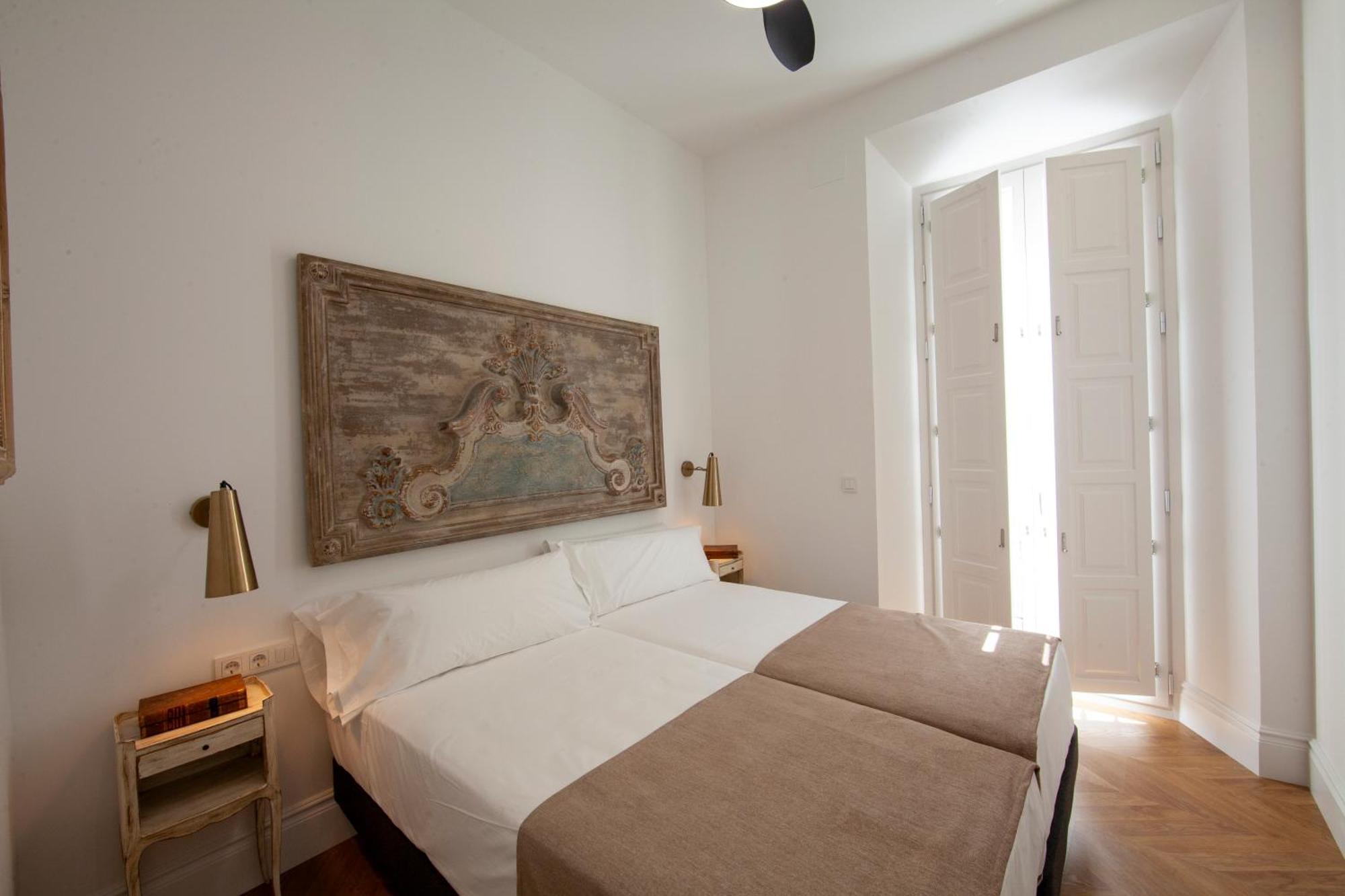 Pries Homes - Little Lotus Malaga Bagian luar foto