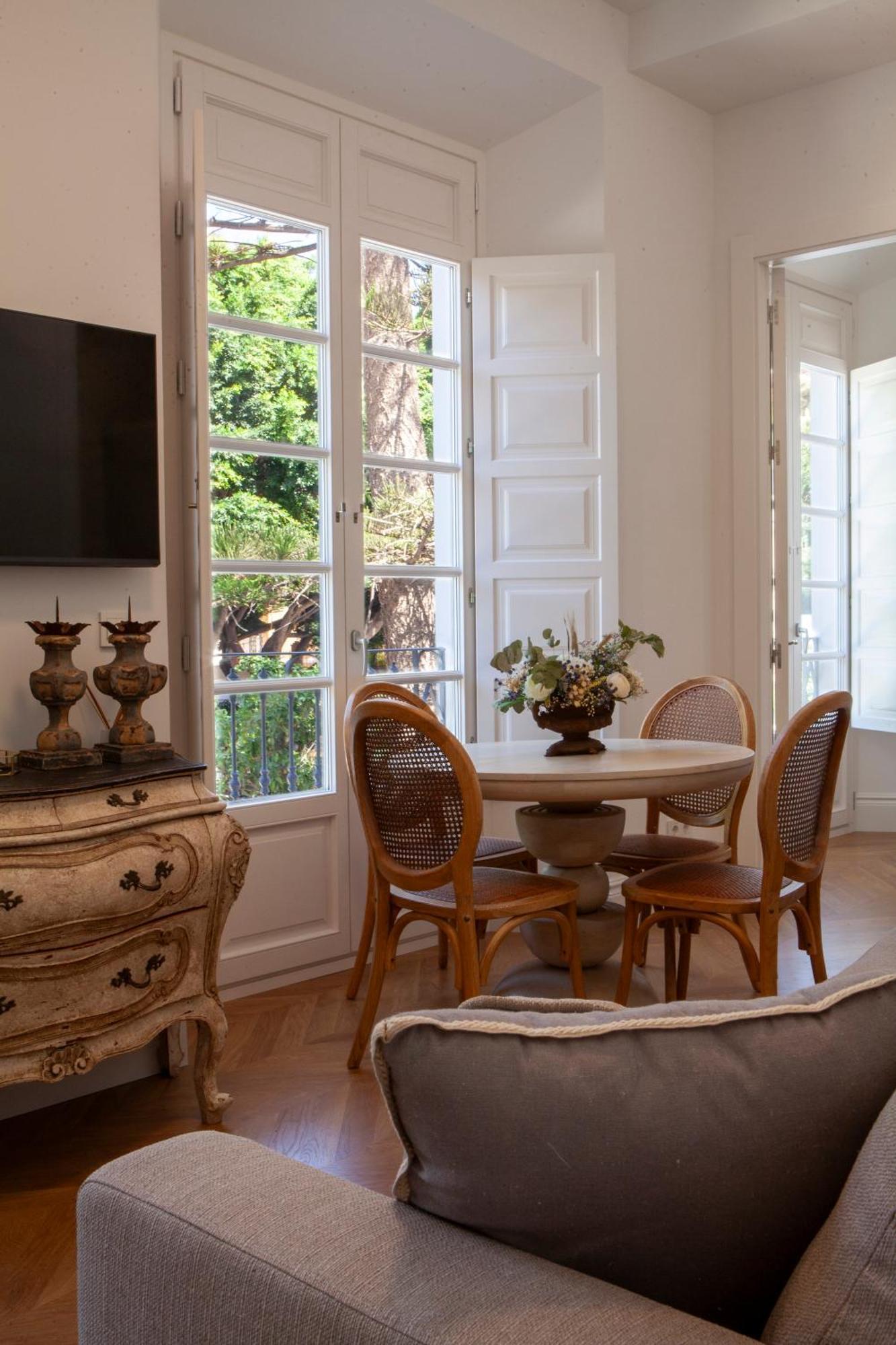 Pries Homes - Little Lotus Malaga Bagian luar foto