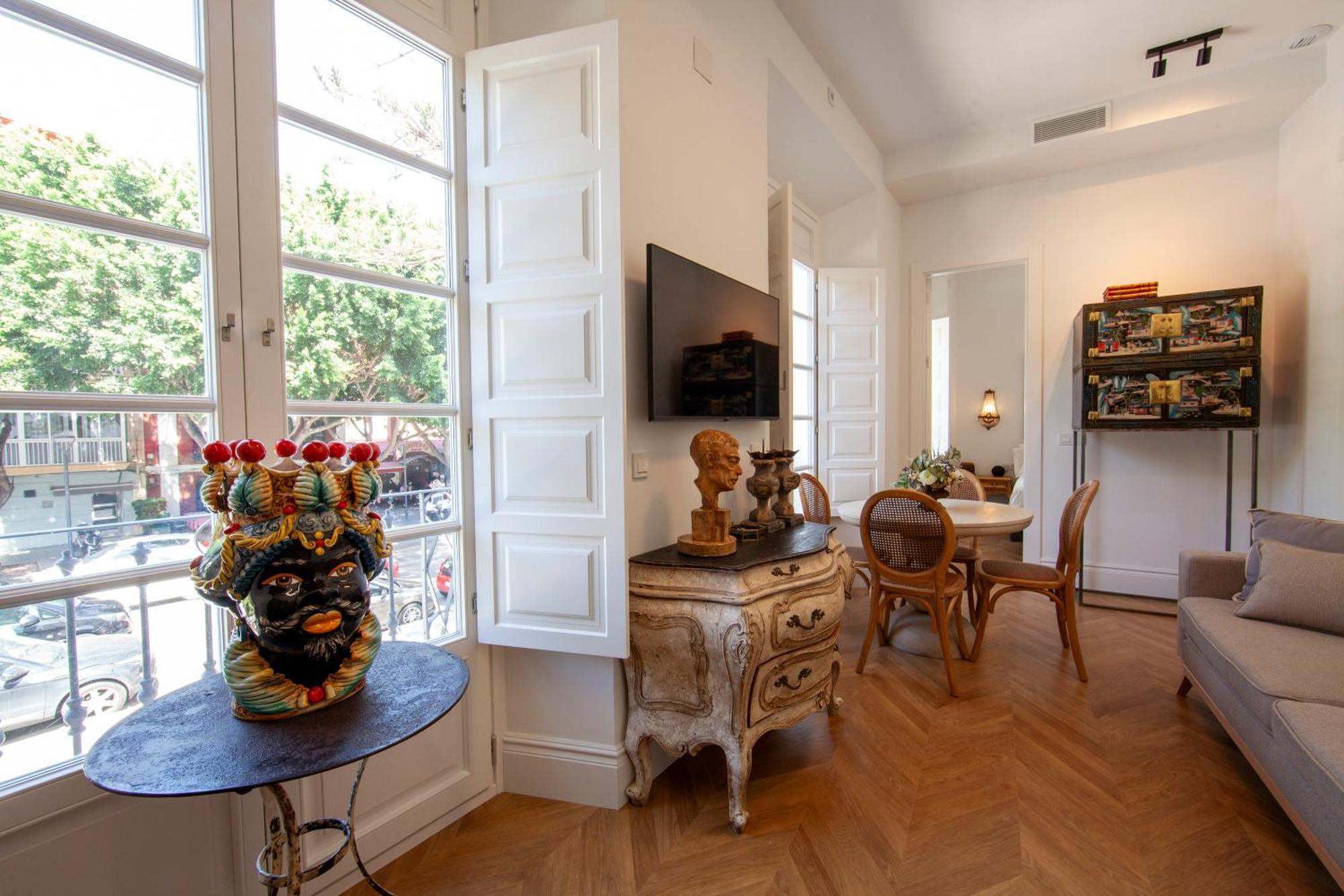 Pries Homes - Little Lotus Malaga Bagian luar foto
