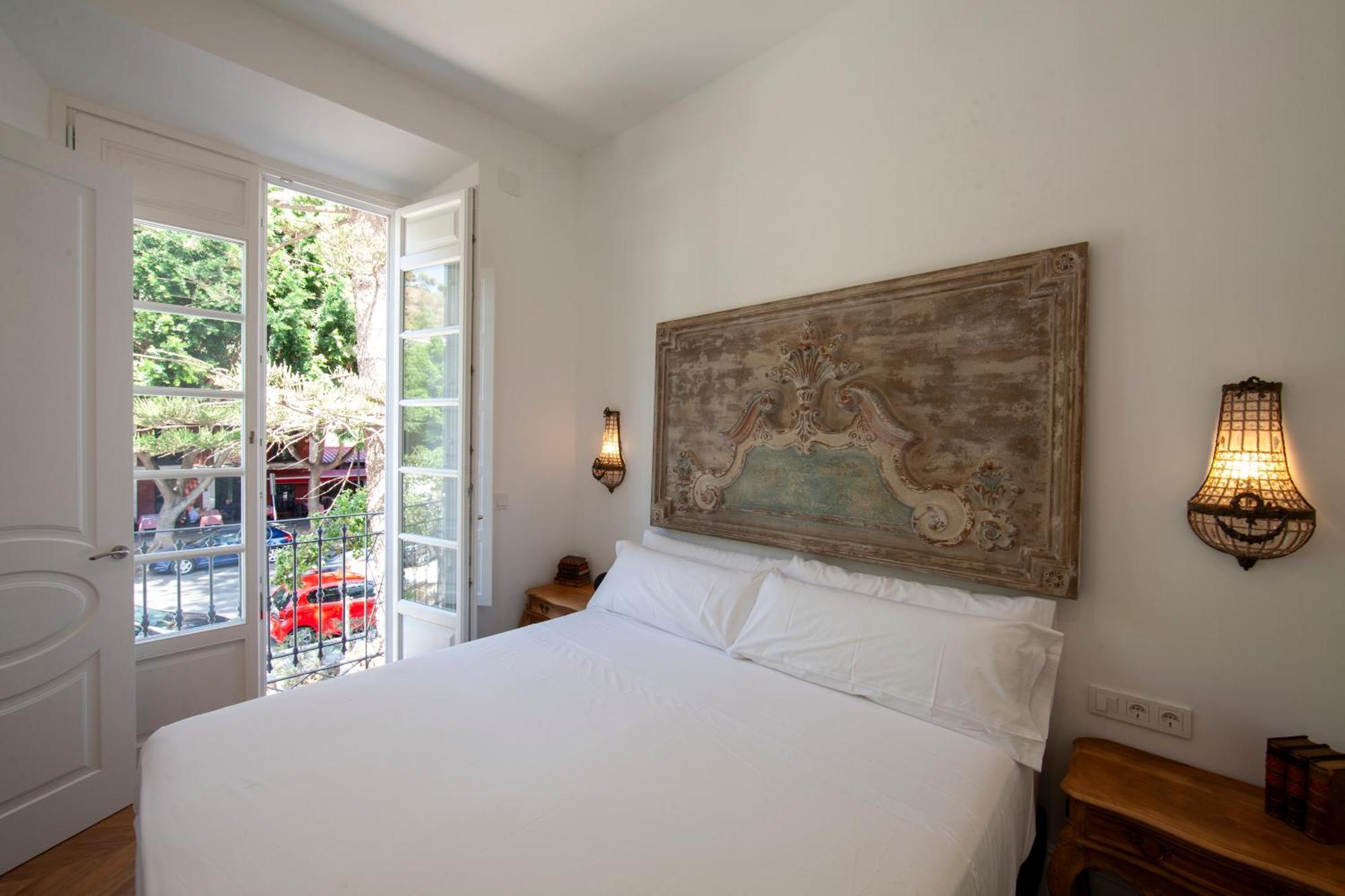 Pries Homes - Little Lotus Malaga Bagian luar foto