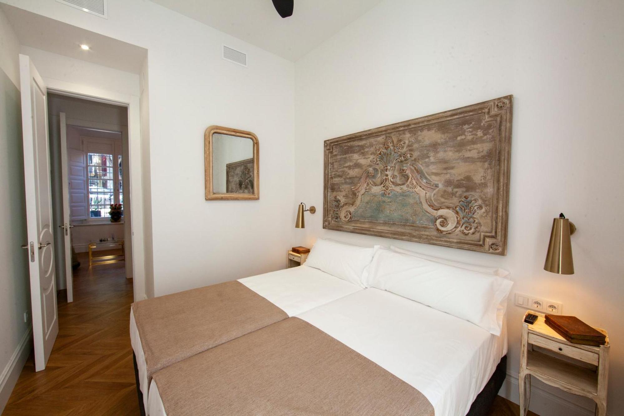 Pries Homes - Little Lotus Malaga Bagian luar foto