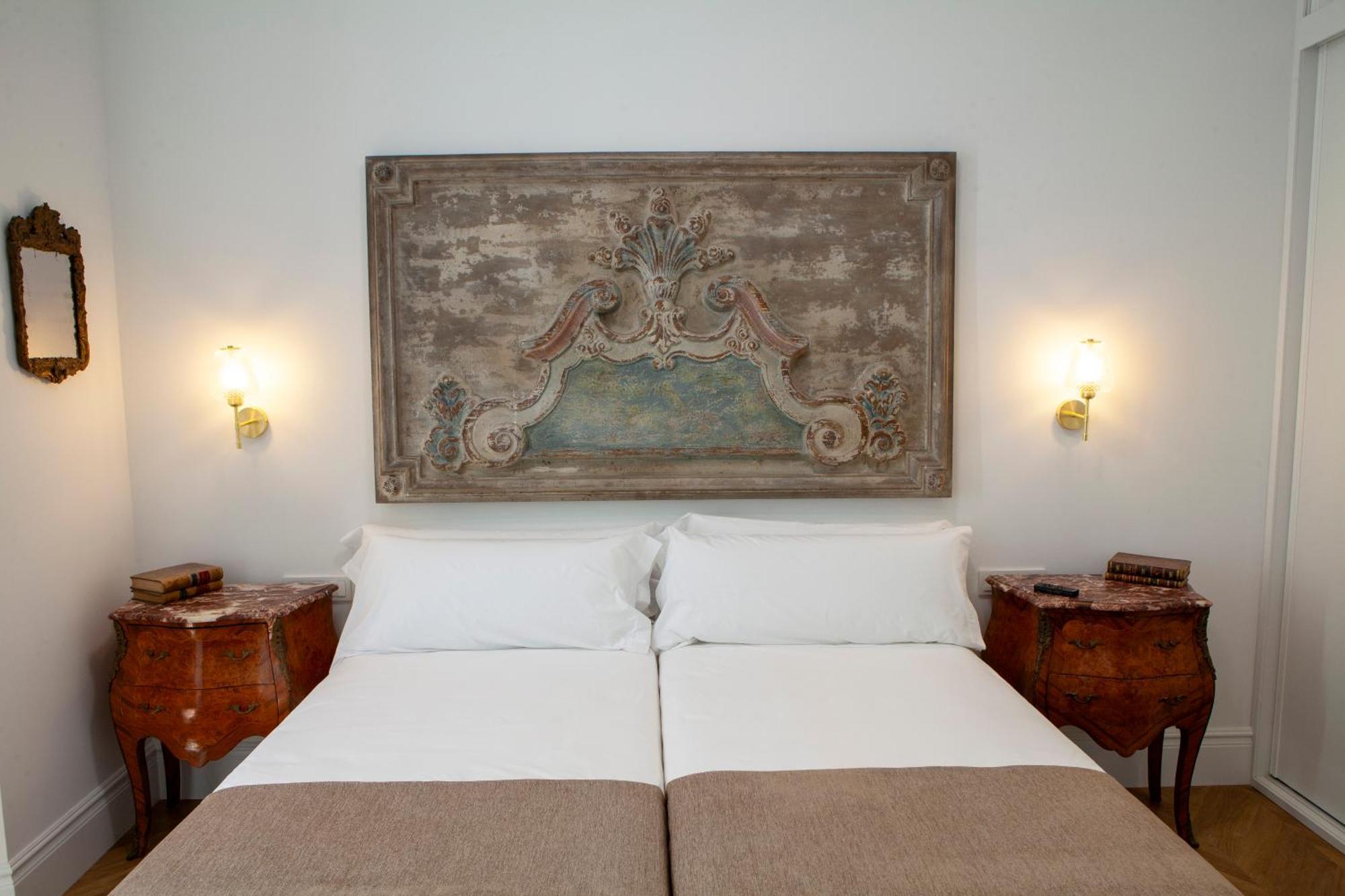 Pries Homes - Little Lotus Malaga Bagian luar foto