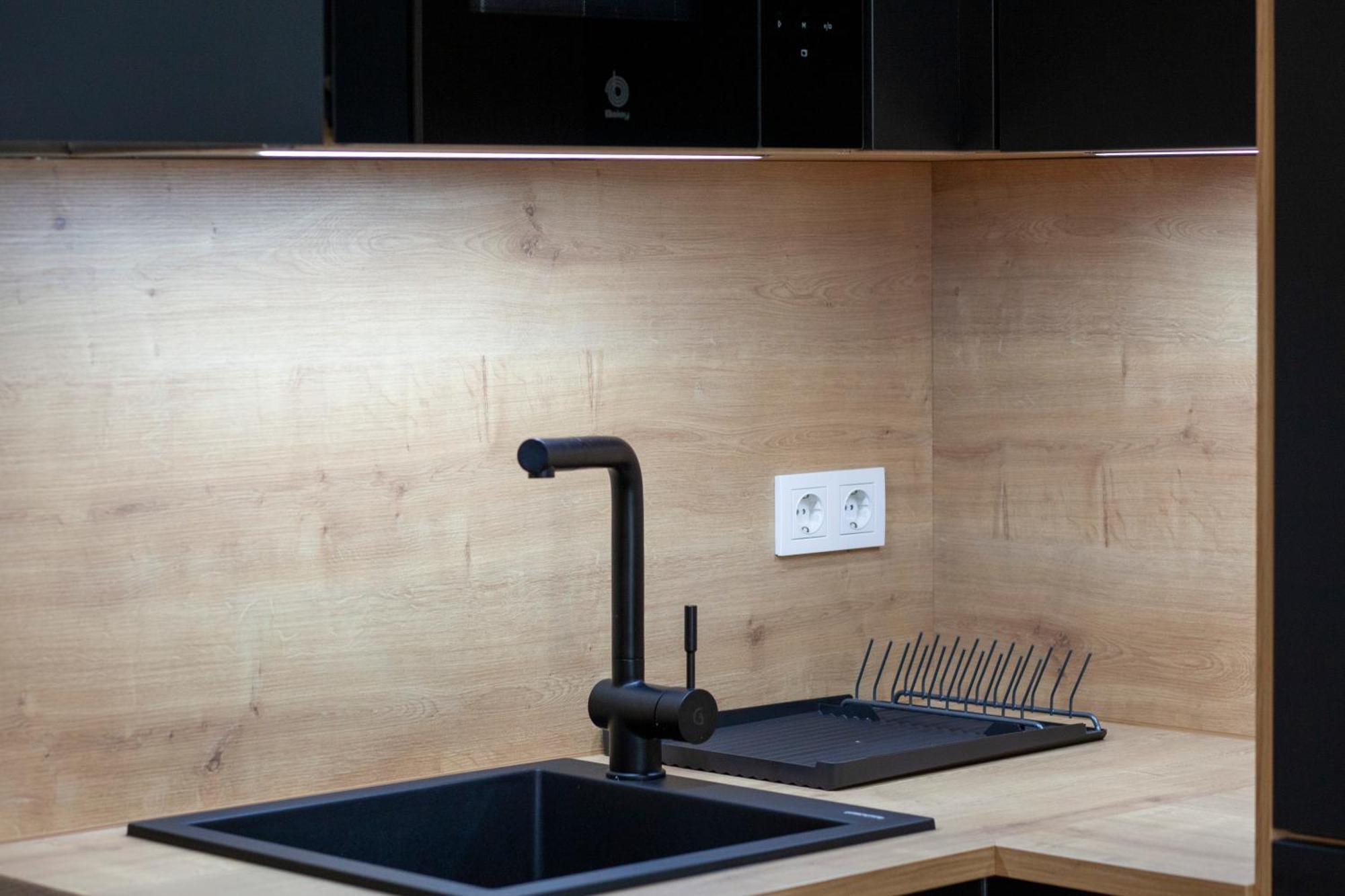 Pries Homes - Little Lotus Malaga Bagian luar foto